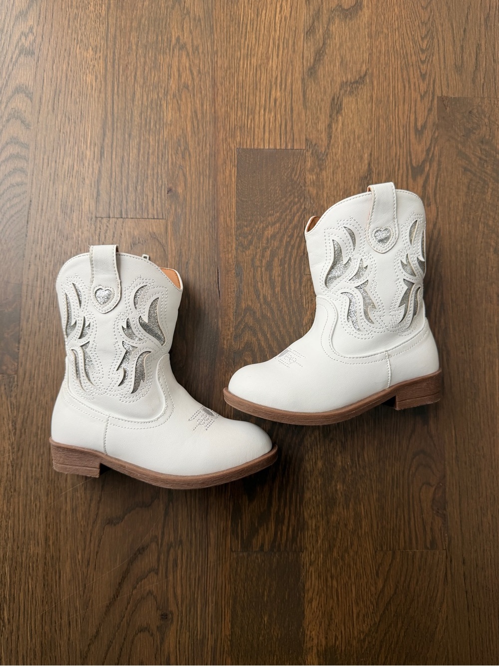 Girls White Western Style Cowgirl Boots with Heart Accent